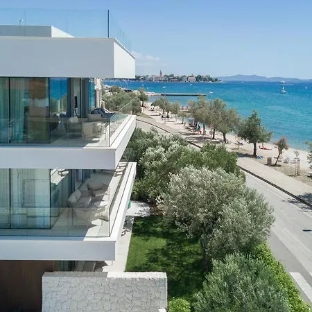 Borique Seafront Residences - Vista 아파트